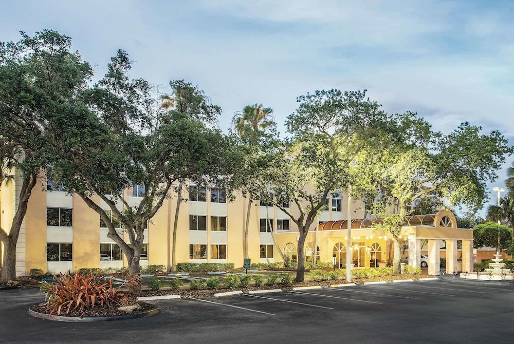 La Quinta By Wyndham Fort Lauderdale Tamarac Exterior foto
